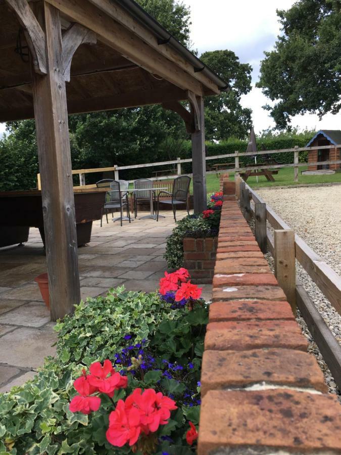 The Saxon Inn Blandford Forum Exterior foto
